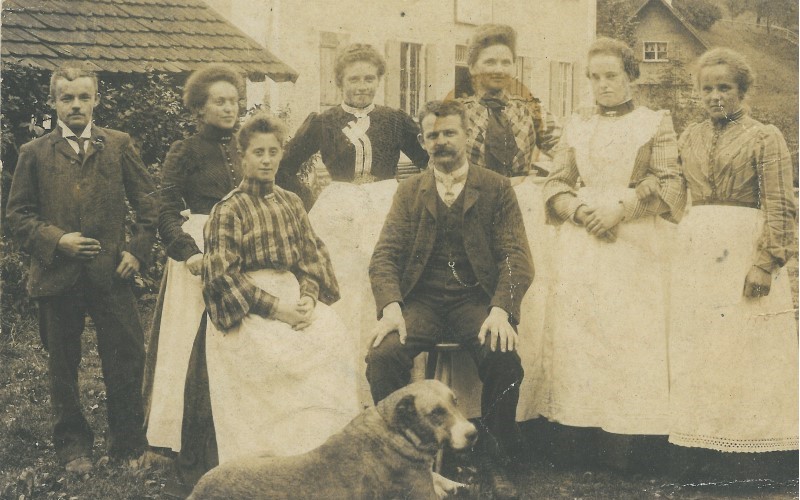 https://www.haustanne.de/wp-content/uploads/2017/03/haustanne_historisch_wirtsfamilie_koch.jpg